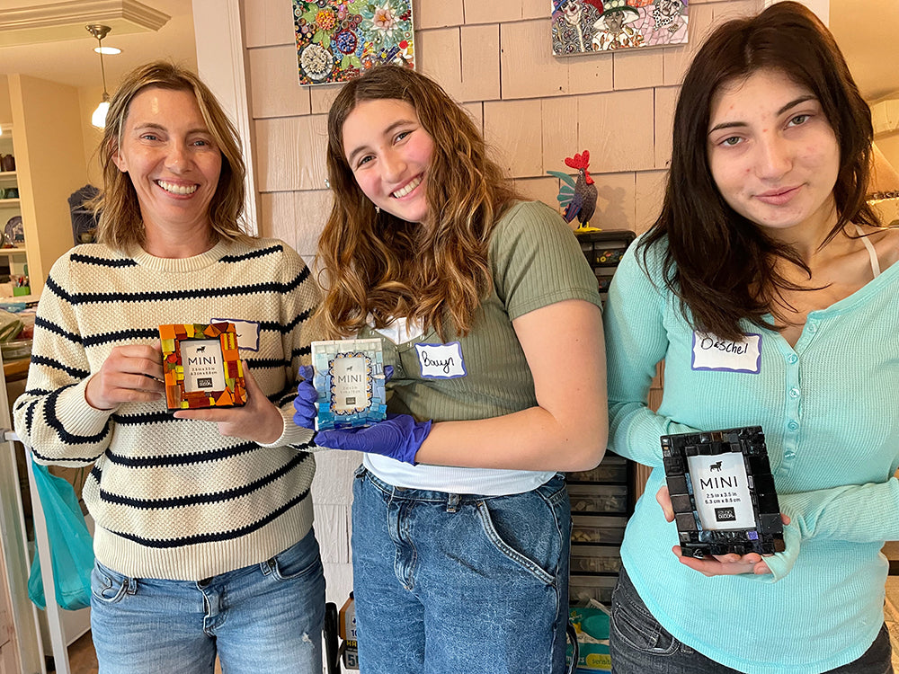 Make a Mosaic Frame or Piece of Jewelry Workshop - 2025-12-13